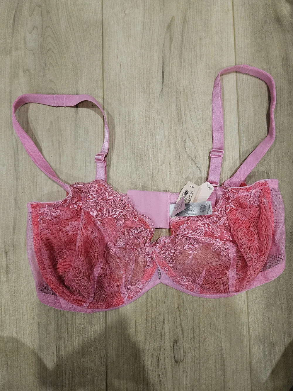 Victoria's Secret Pink Lace Underwire Bra and Lace Bikini Set - Picture 2 of 6
